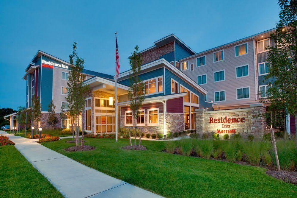 Courtyard By Marriott Kingston Hotel Exterior photo